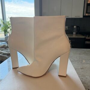 RAYE Chic White Heeled Boots